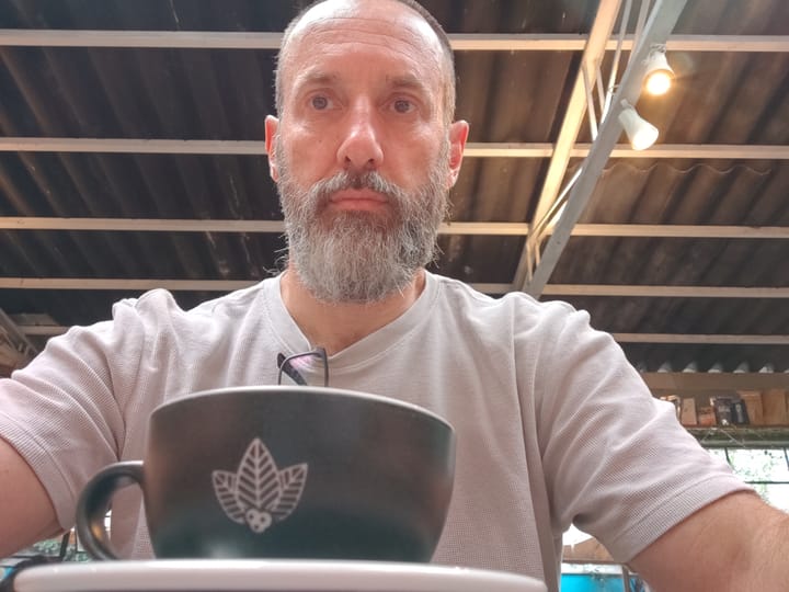 Royalty Café